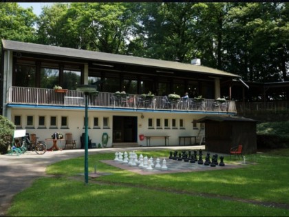 Фото: Tennisverein Blau Weiss Wülfrath